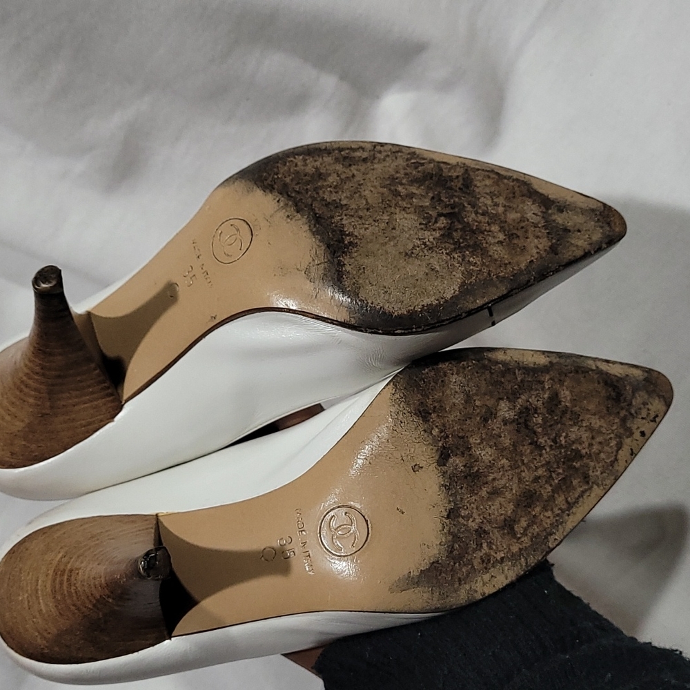 Chanel heel shoes  sz 35c - Picture 15 of 15